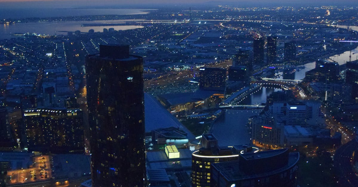 Choosing Non-Toxic Paints and Finishes for Your Home